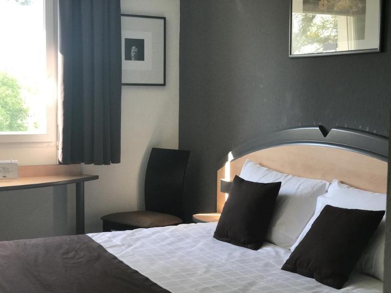 Hotel Kyriad Brive Ouest Eksteriør bilde