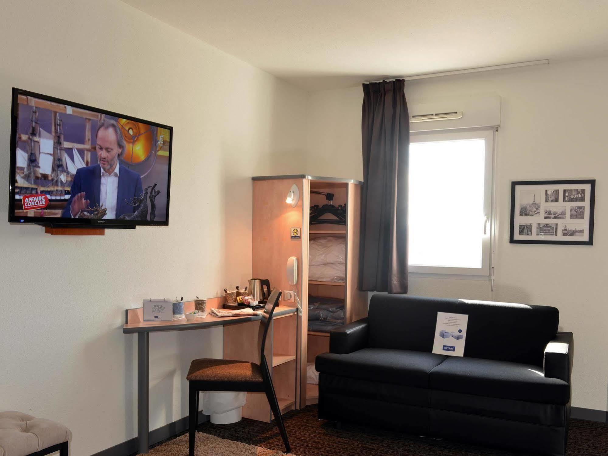 Hotel Kyriad Brive Ouest Eksteriør bilde